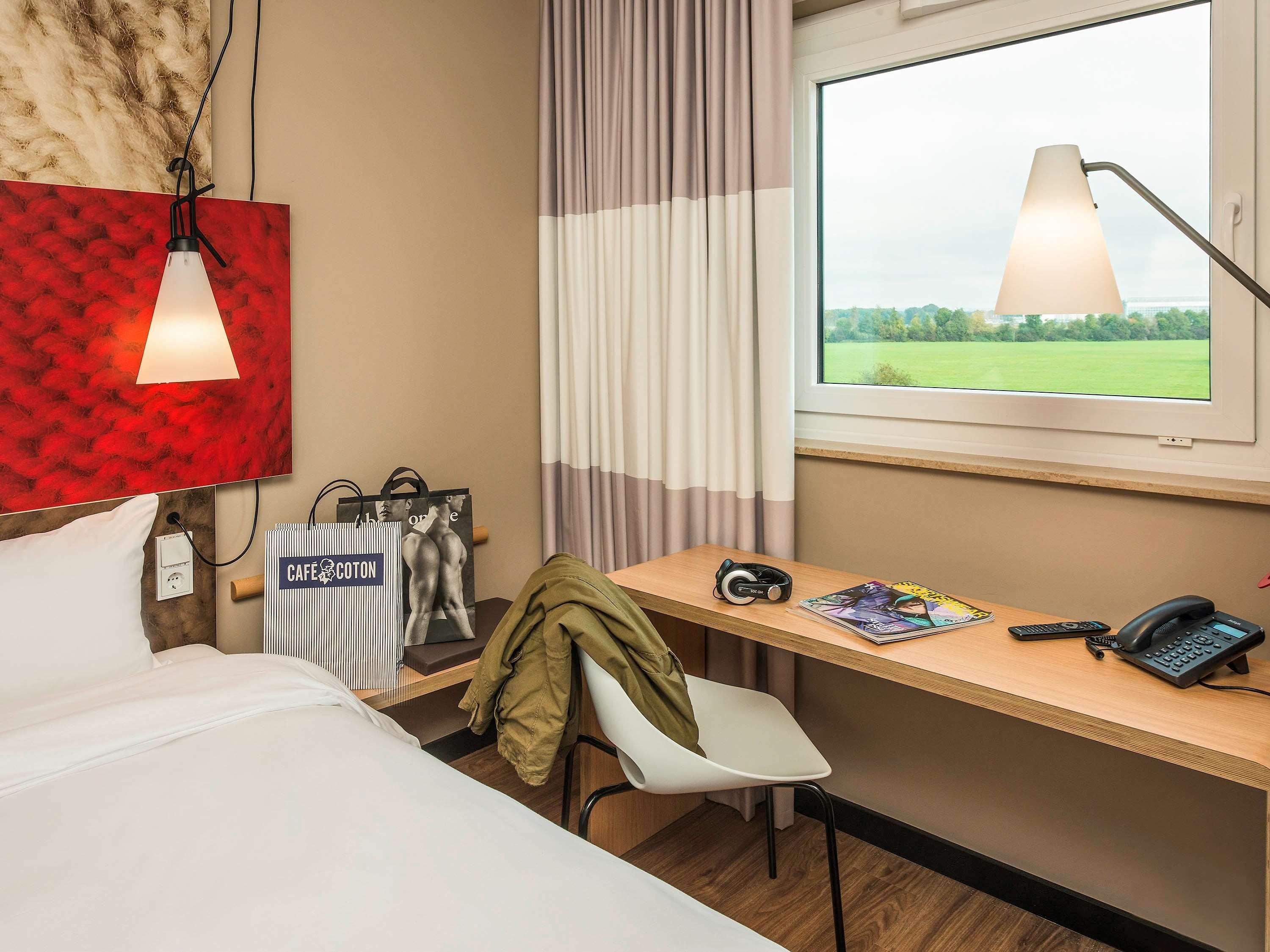 Ibis Muenchen Airport Sued Hotel Халбергмос Екстериор снимка