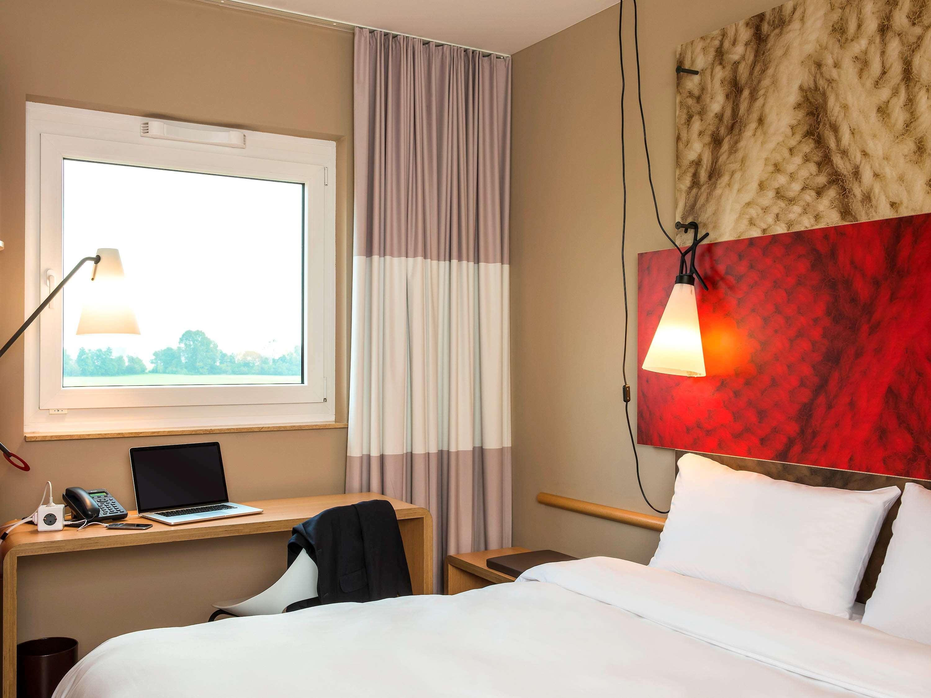 Ibis Muenchen Airport Sued Hotel Халбергмос Екстериор снимка