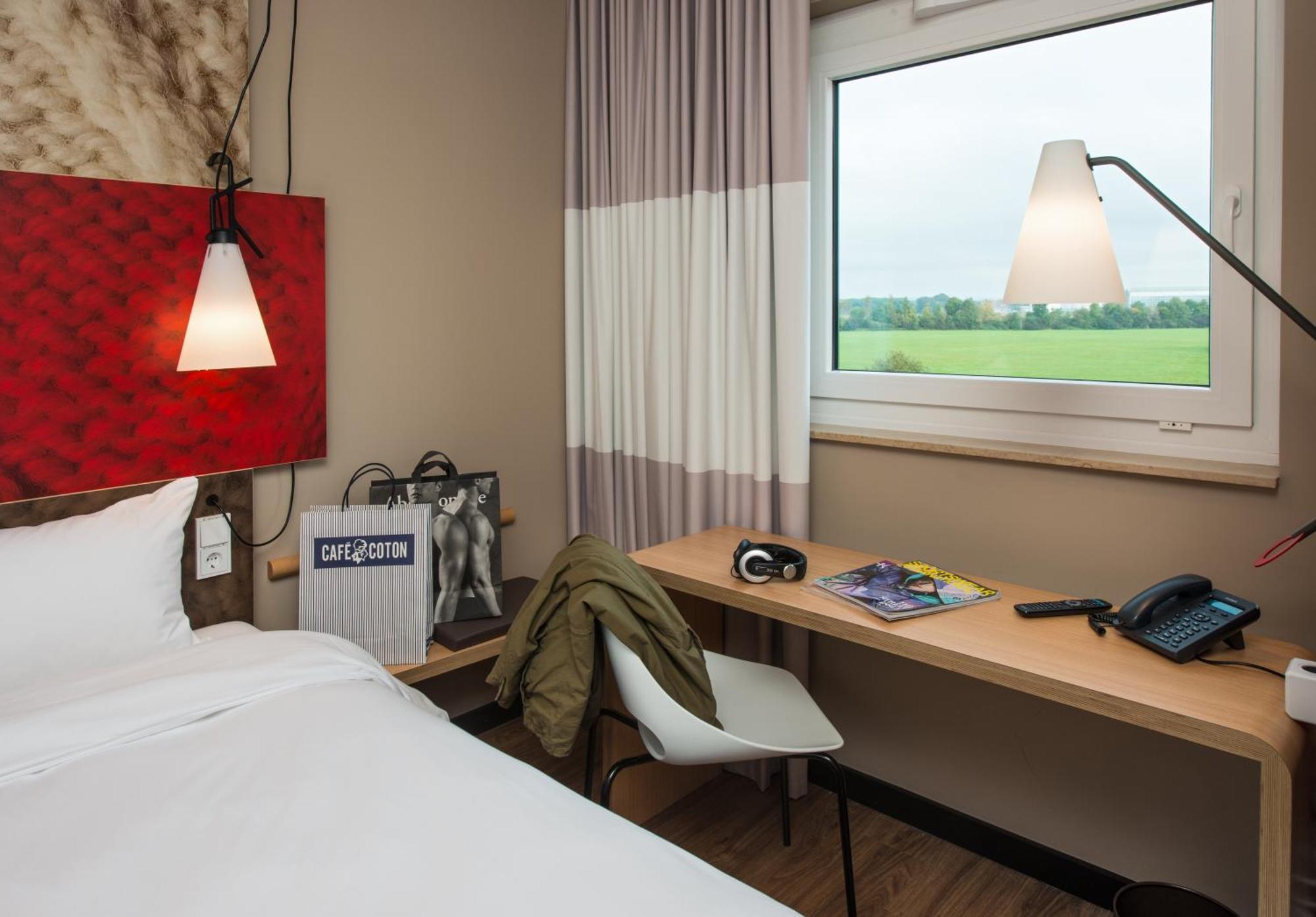 Ibis Muenchen Airport Sued Hotel Халбергмос Стая снимка